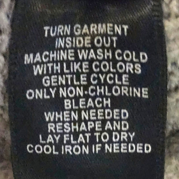 TORRID Plus Size Gray & Black Hooded Skull Graphic Jacket Size 2X-3X - Picture 15 of 16